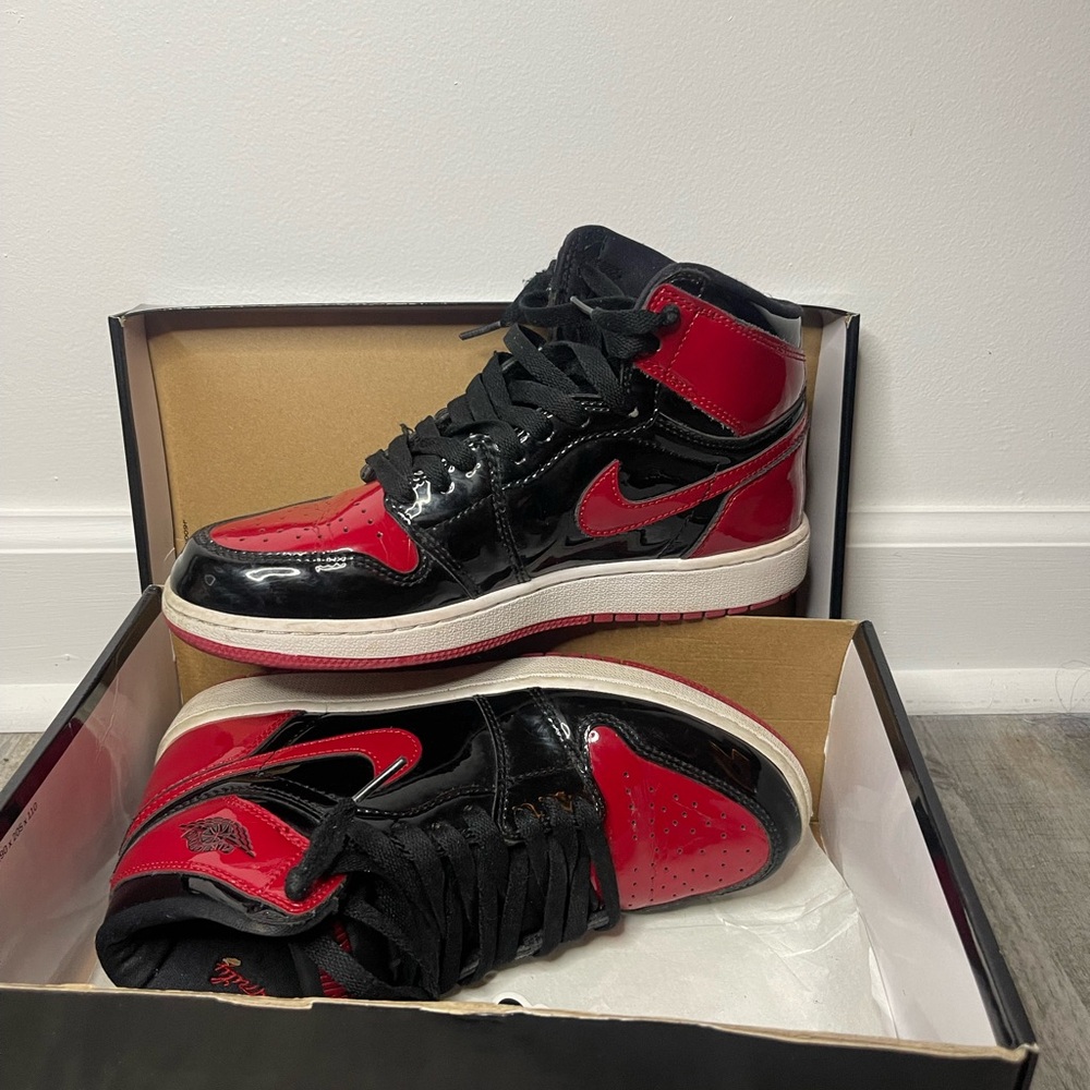 Air Jordan 1 Retro High OG Patent Bred